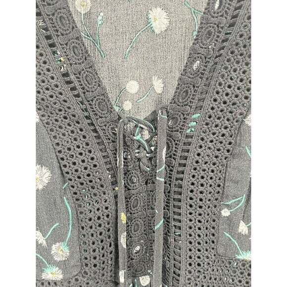 Torrid Black Floral Embroidered Sleeveless Top Boho Tassel Sz 3X - Picture 3 of 6